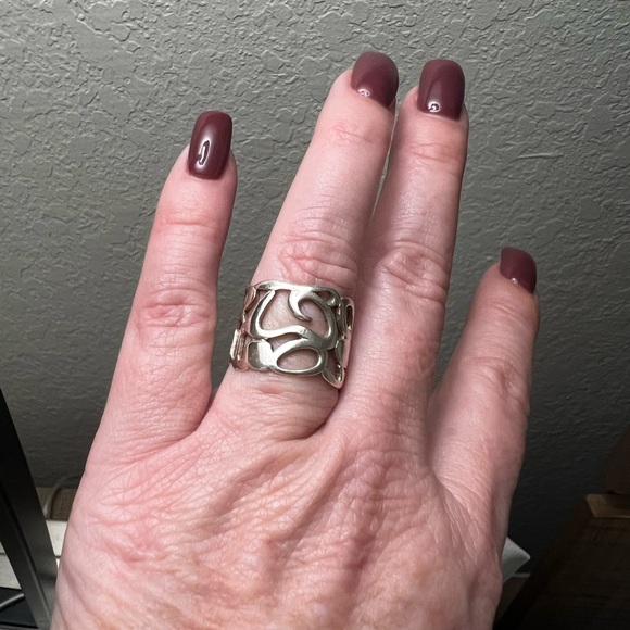 Steeling Silver Openwork band Ring - Picture 3 of 3